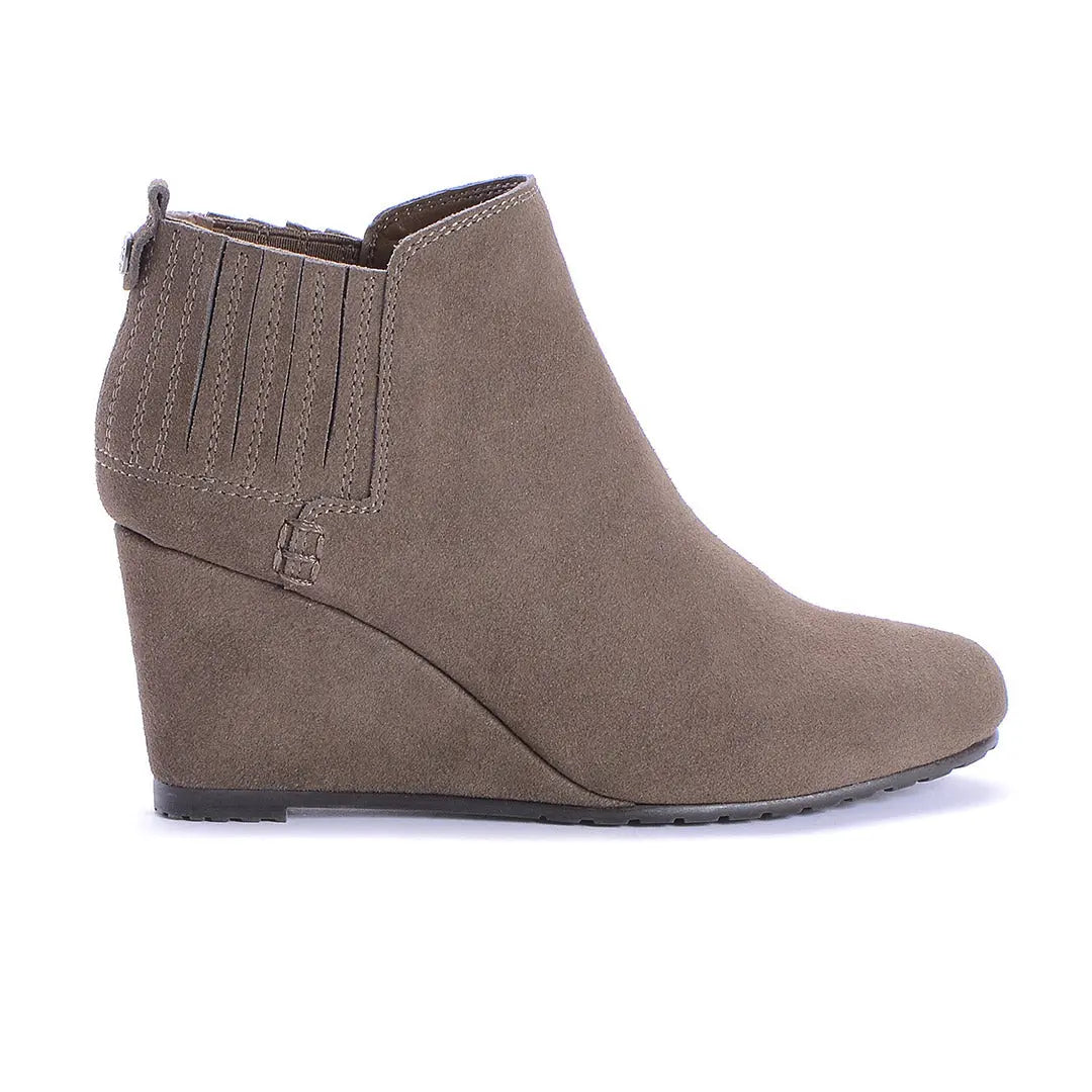 HAPPY-25-1_e93cc012-b831-45ad-aaa9-55877c7211fd-105002-25-Happyy-Women's Fashion Light Boots-CHELSEE GIRL-Yellow Shoes