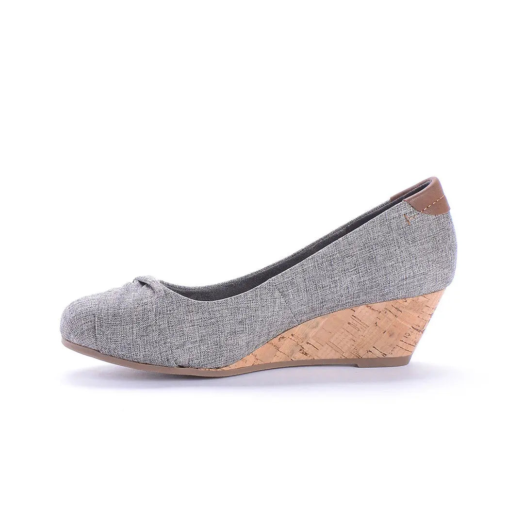 RILEY_05-4_12b4c73a-e46e-4fca-a714-80e1c20c2e64-Riley-Women's Shoes-CHELSEE GIRL-Yellow Shoes